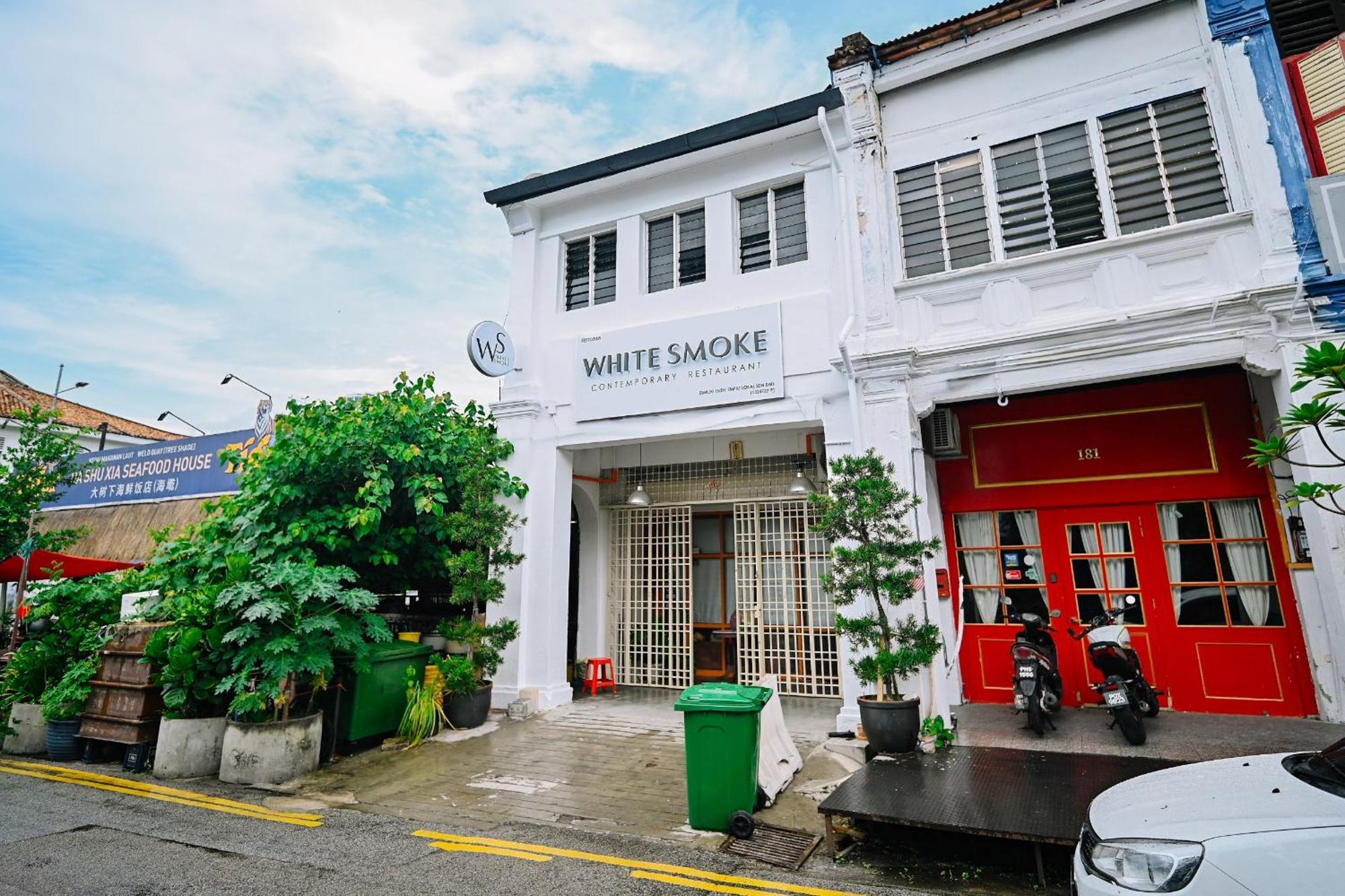 Swing & Pillows - Lebuh Victoria, Penang 乔治敦 外观 照片